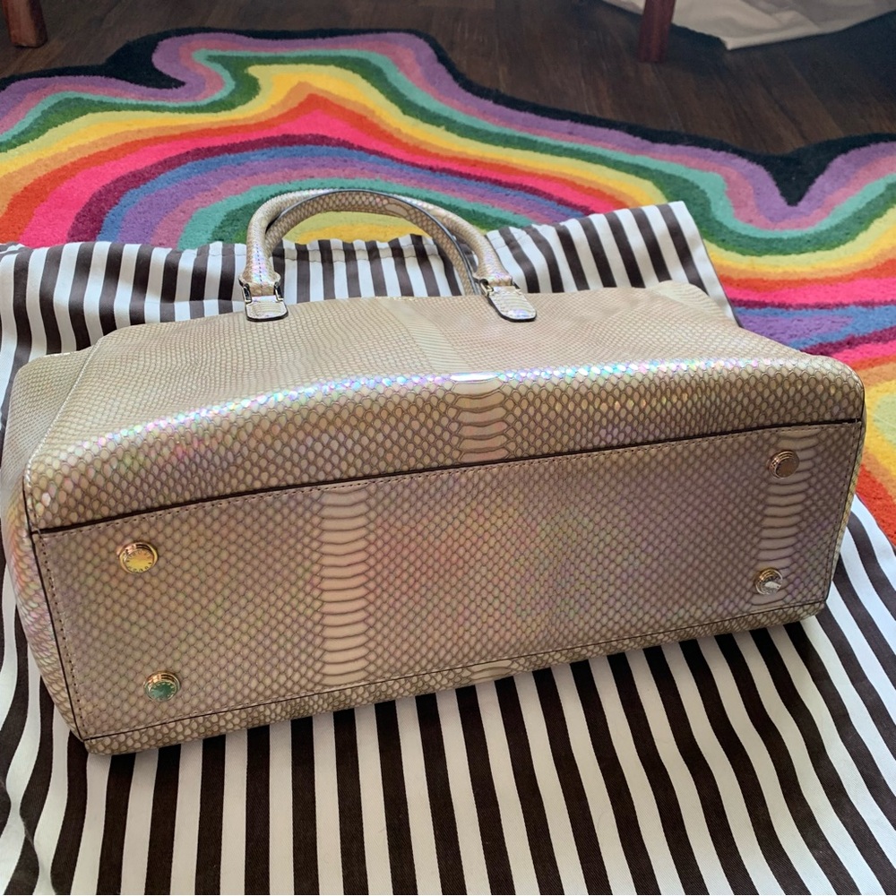 RARE! henri bendel ‘Dalton’ Iridescent Mermaid Large Satchel / Tote Bag - Picture 9 of 16